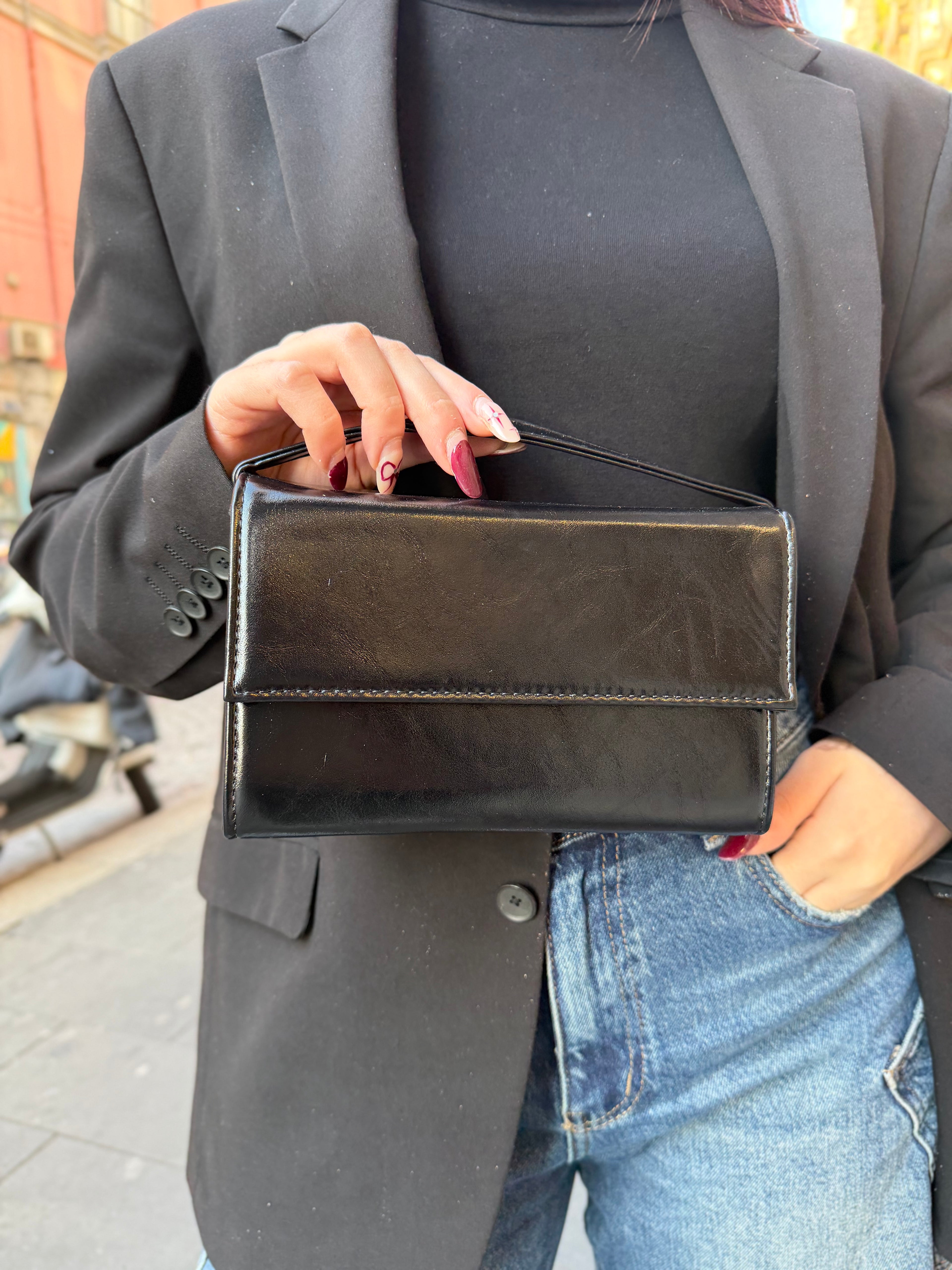 Borsa Mirea
