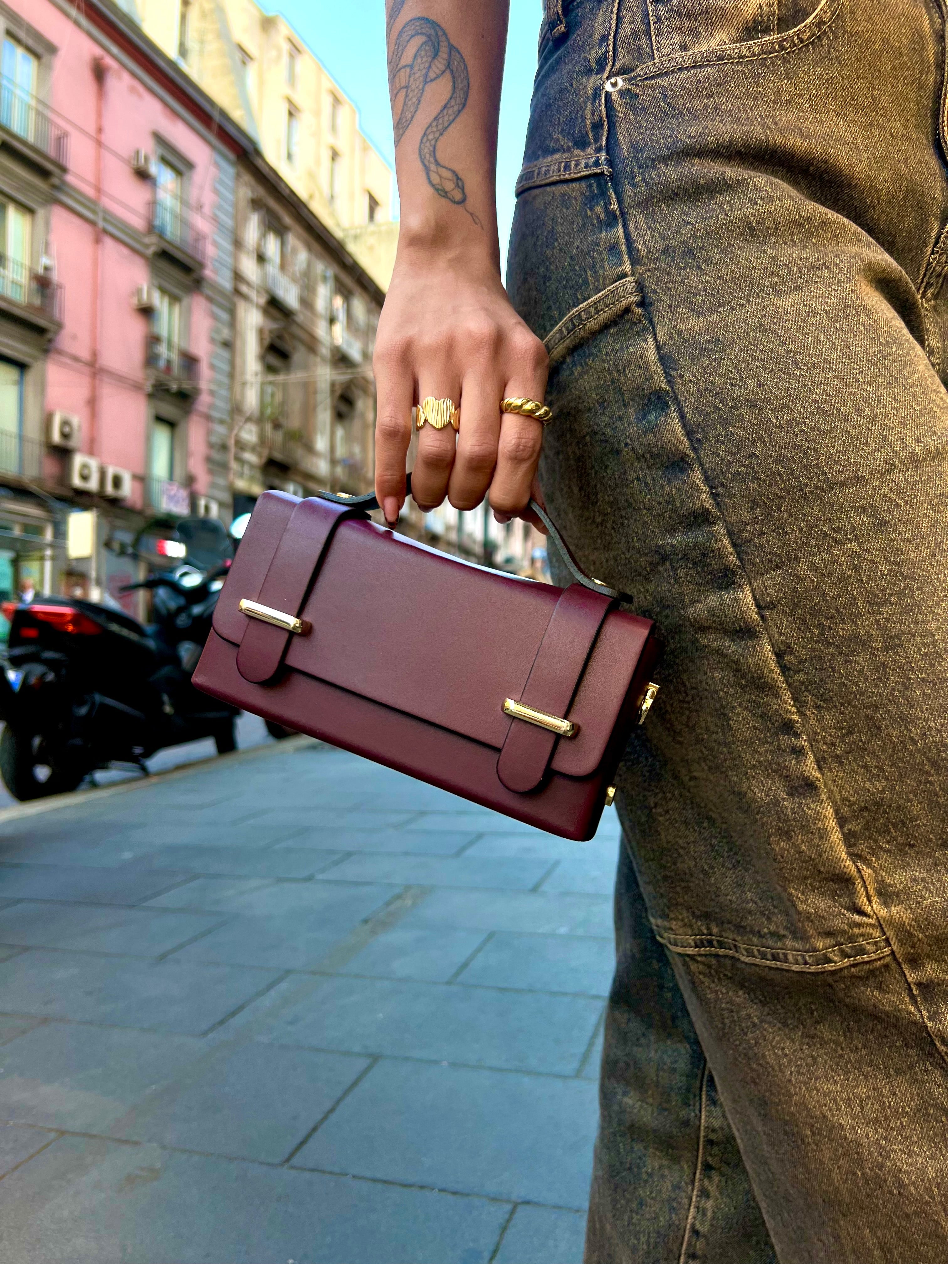 Borsa Iconic