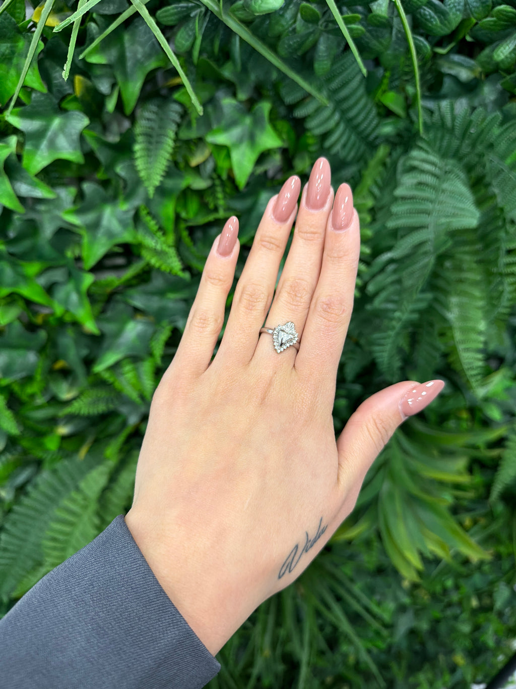 Anello cuore sacro brillantinato